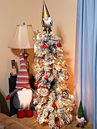 Reader Sue D's Christmas Tree